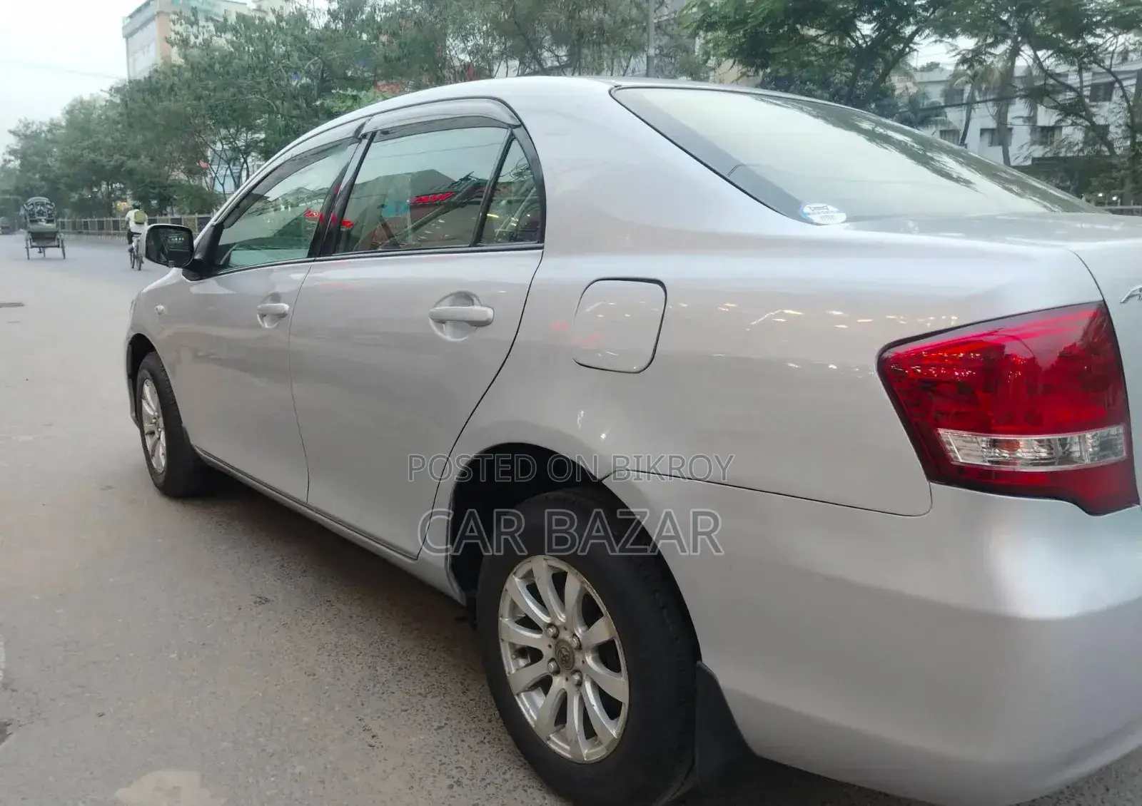 Toyota Axio 2010 Silver