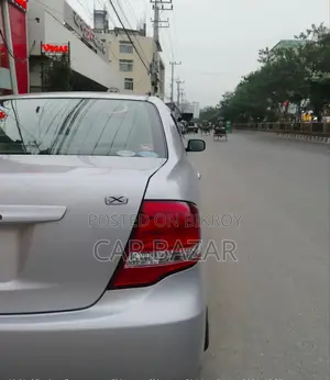 Toyota Axio 2010 Silver