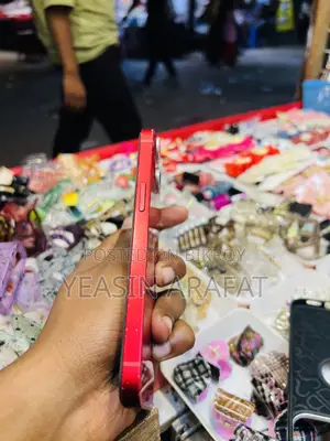 Apple iPhone 13 128 GB Red