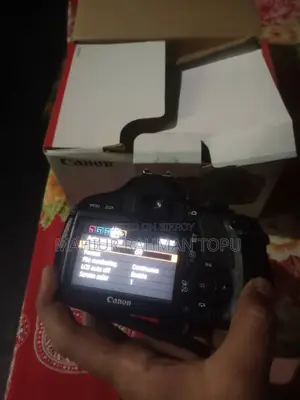 Urgent Sale | Canon 550d + 50mm Prime Lens