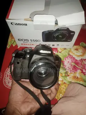 Urgent Sale | Canon 550d + 50mm Prime Lens