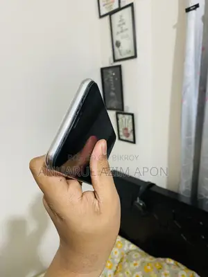 Apple iPhone X 64 GB White