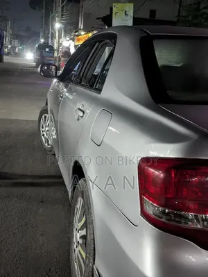 Toyota Axio 2009 Silver