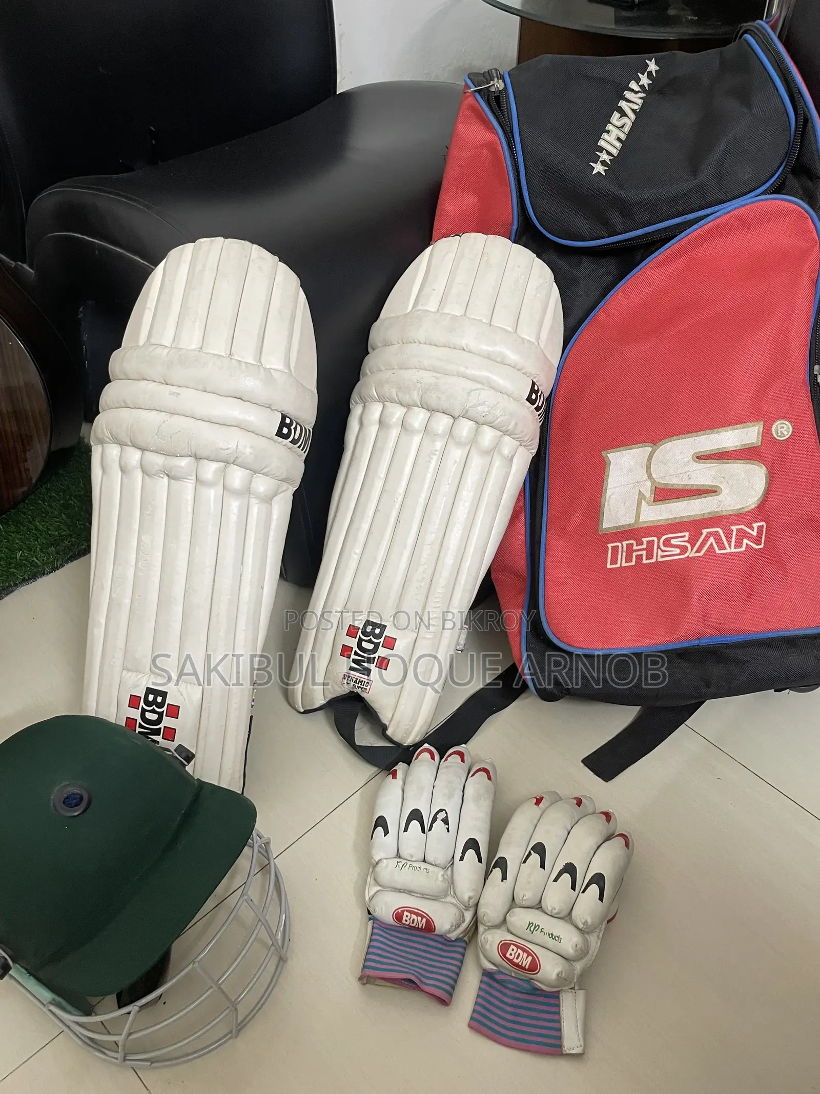 Cricket Set(Helmet, Leg Guards, Gloves, Bag)