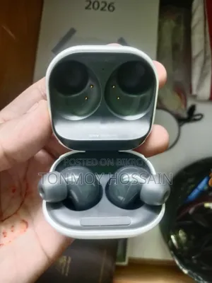 স্যামসাং গ্যালাক্সি বাডস ২