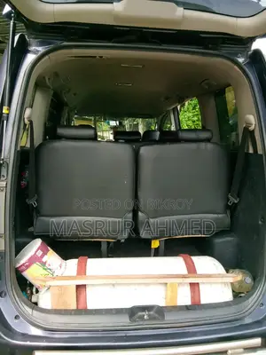 Toyota Noah 2.0 158hp FWD (8 Seater) 2011 Gray