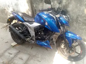 TVS Apache 160 4V 2021 Blue