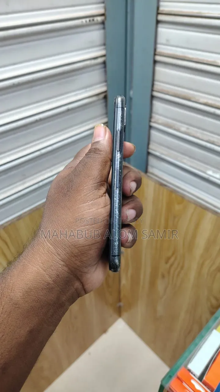 Apple iPhone X 64 GB Black