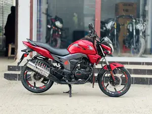 ইয়ামাহা ২০২১ লাল