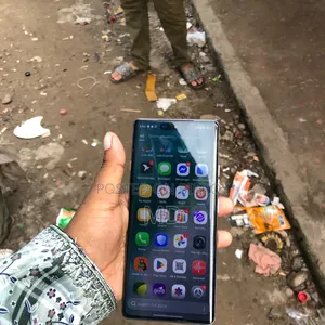 Tecno Spark 40 Pro 256 GB