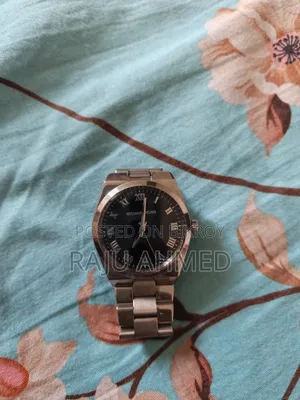 হাত ঘড়ি বিক্রয়ের জন্য