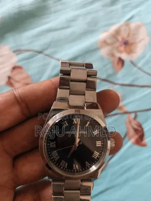 হাত ঘড়ি বিক্রয়ের জন্য
