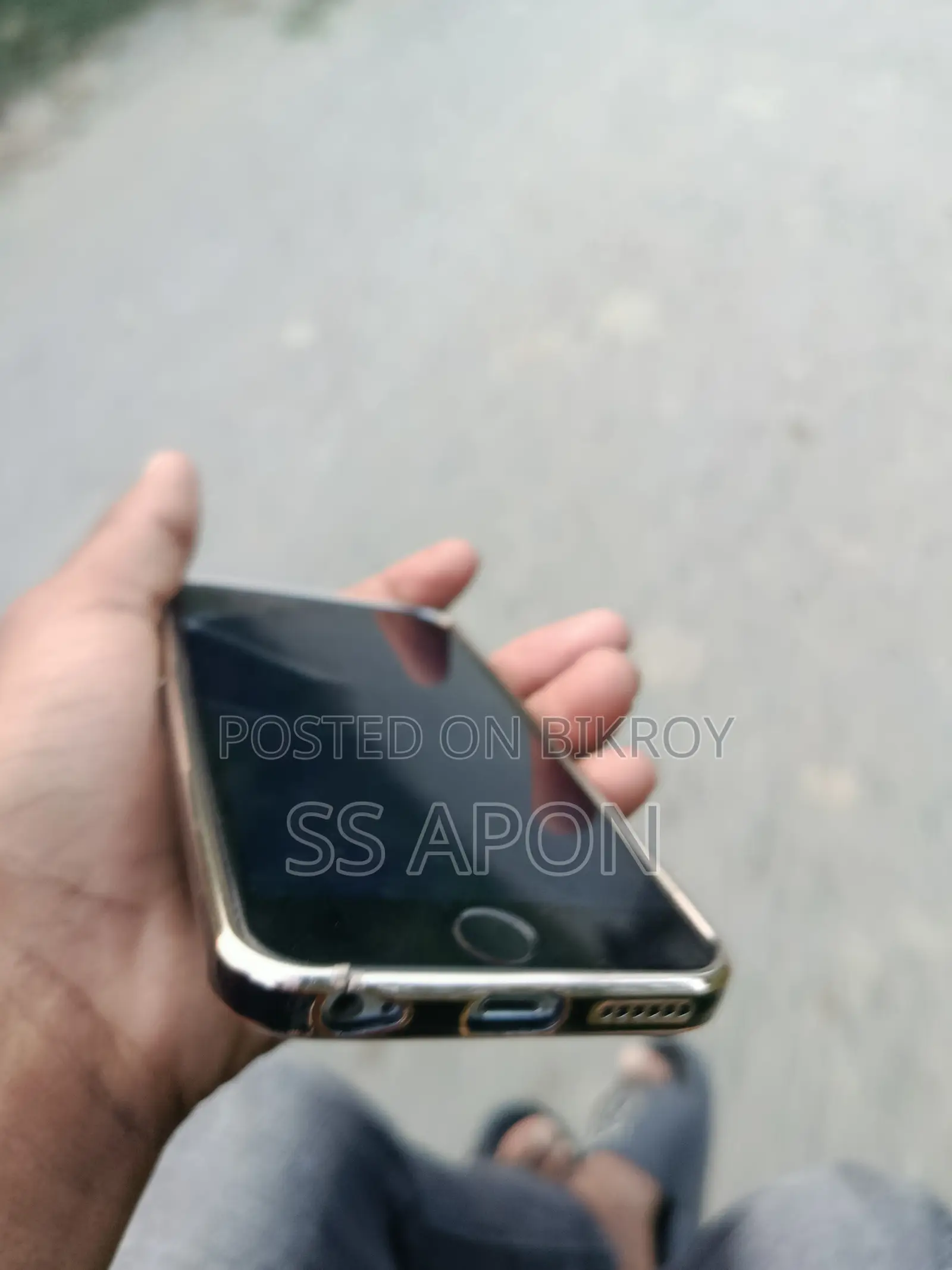 Apple iPhone 6 64 GB White
