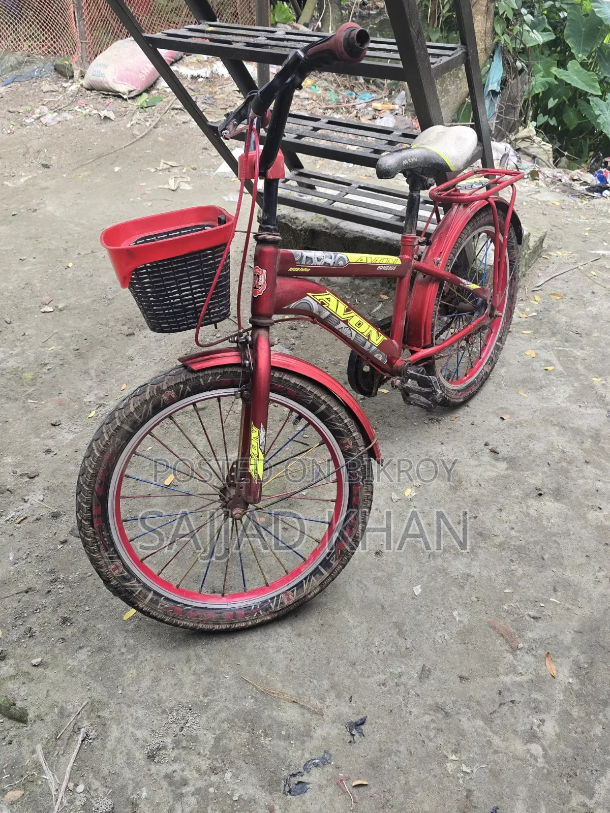 Kids' Avon Bomber bicycle for sale (good condition)