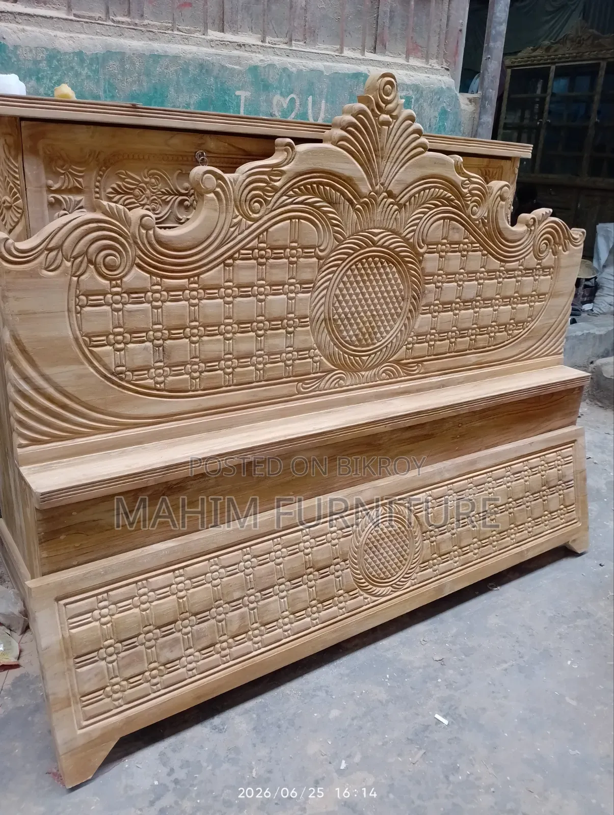 Sagun Wood Bed