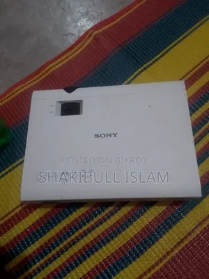 Sony Projector Model VPL Dx100
