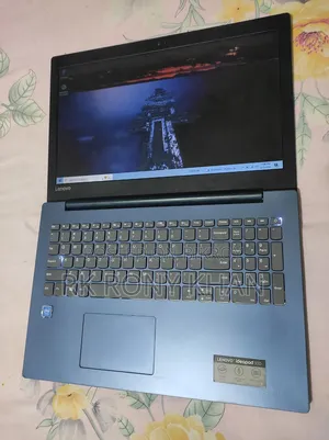 Laptop Lenovo IdeaPad 330 4GB Intel Core I5 HDD 1T