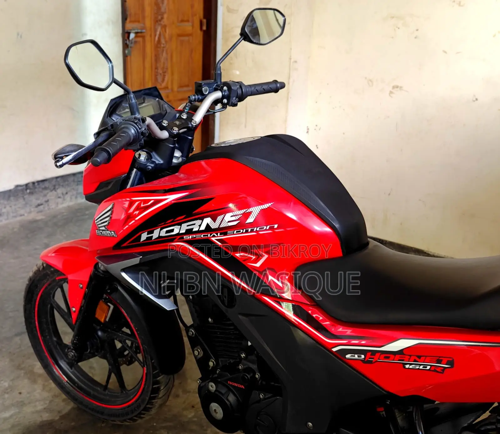 হোন্ডা হর্নেট ২০১৯ লাল