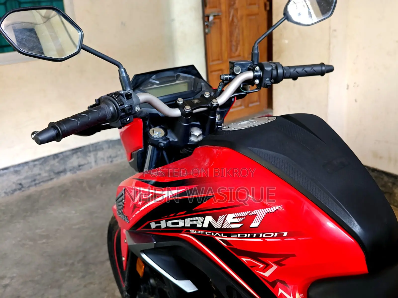 হোন্ডা হর্নেট ২০১৯ লাল