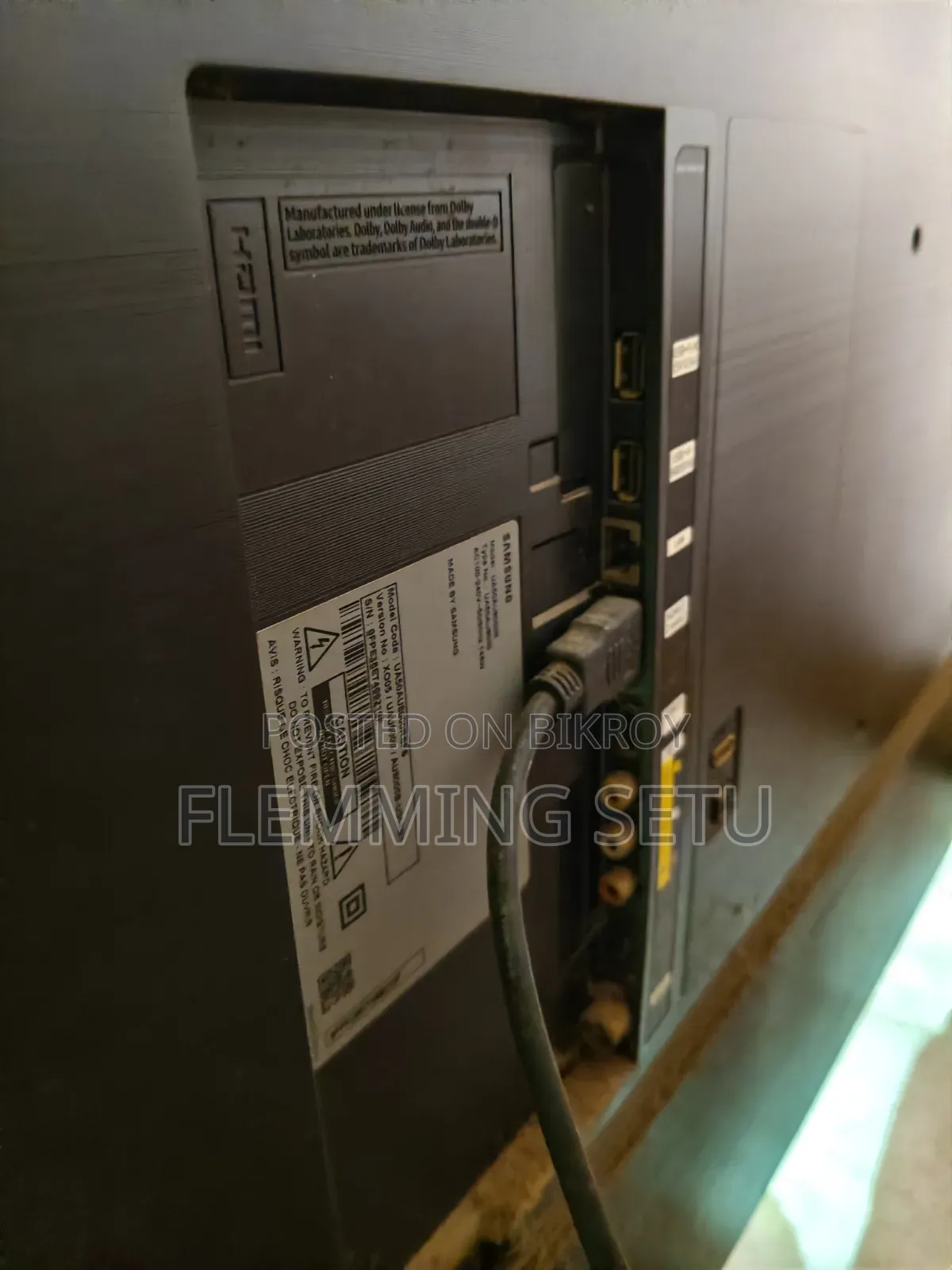 Samsung AU8000 50-inch TV