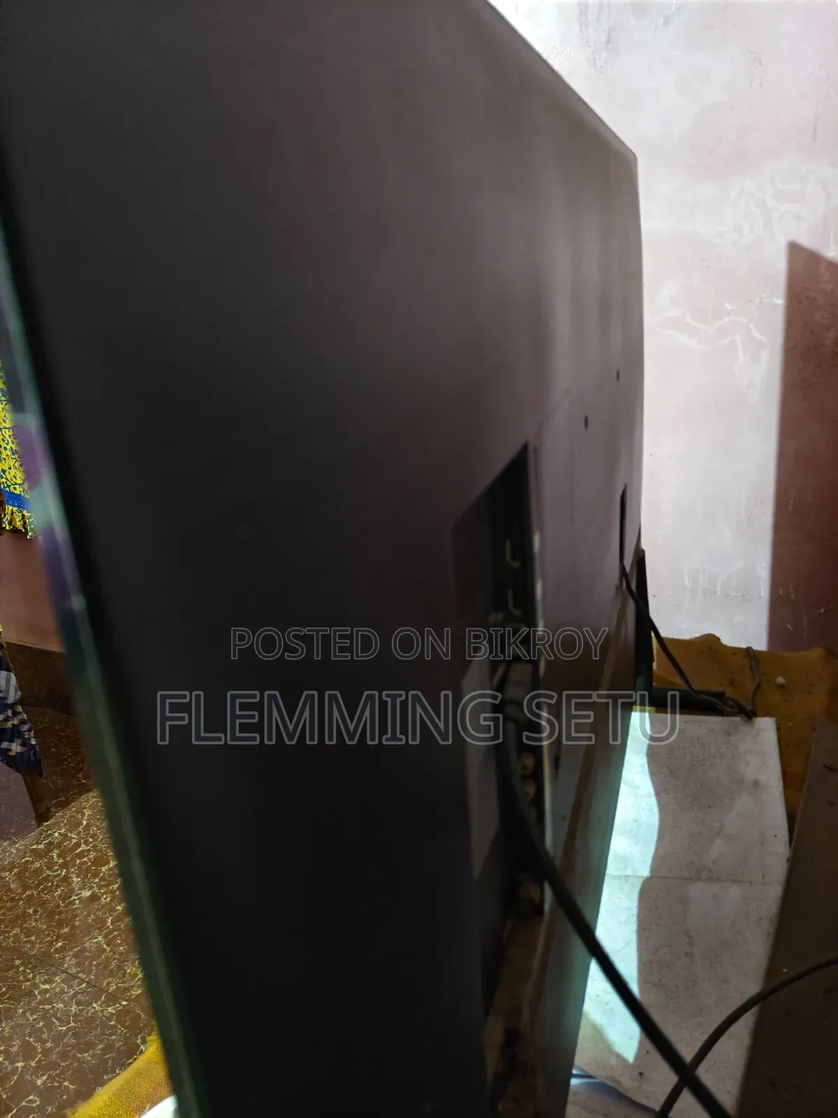 Samsung AU8000 50-inch TV