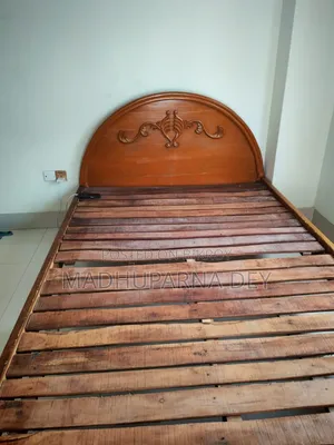 ৫/৭ ফিট খাট