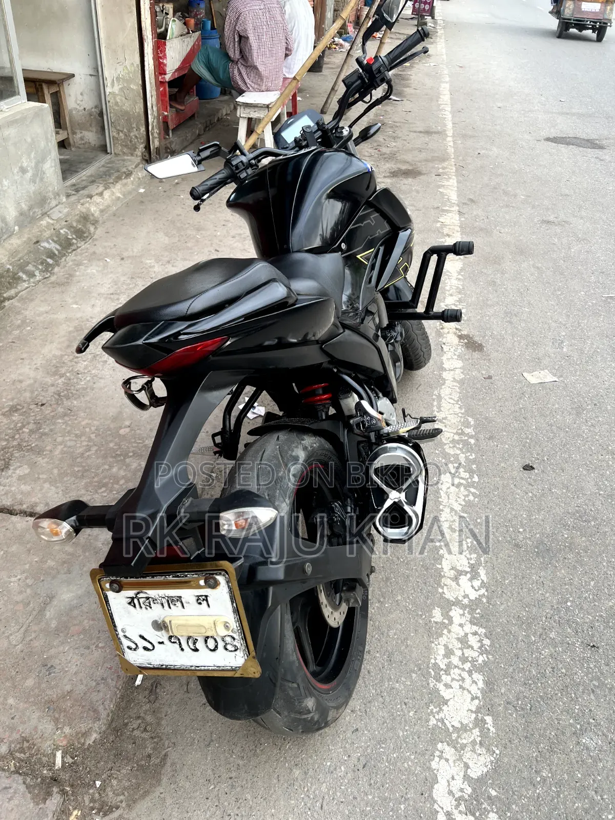 নতুন সুজুকি জিক্সার এফআই এবিএস ২০২০ কালো