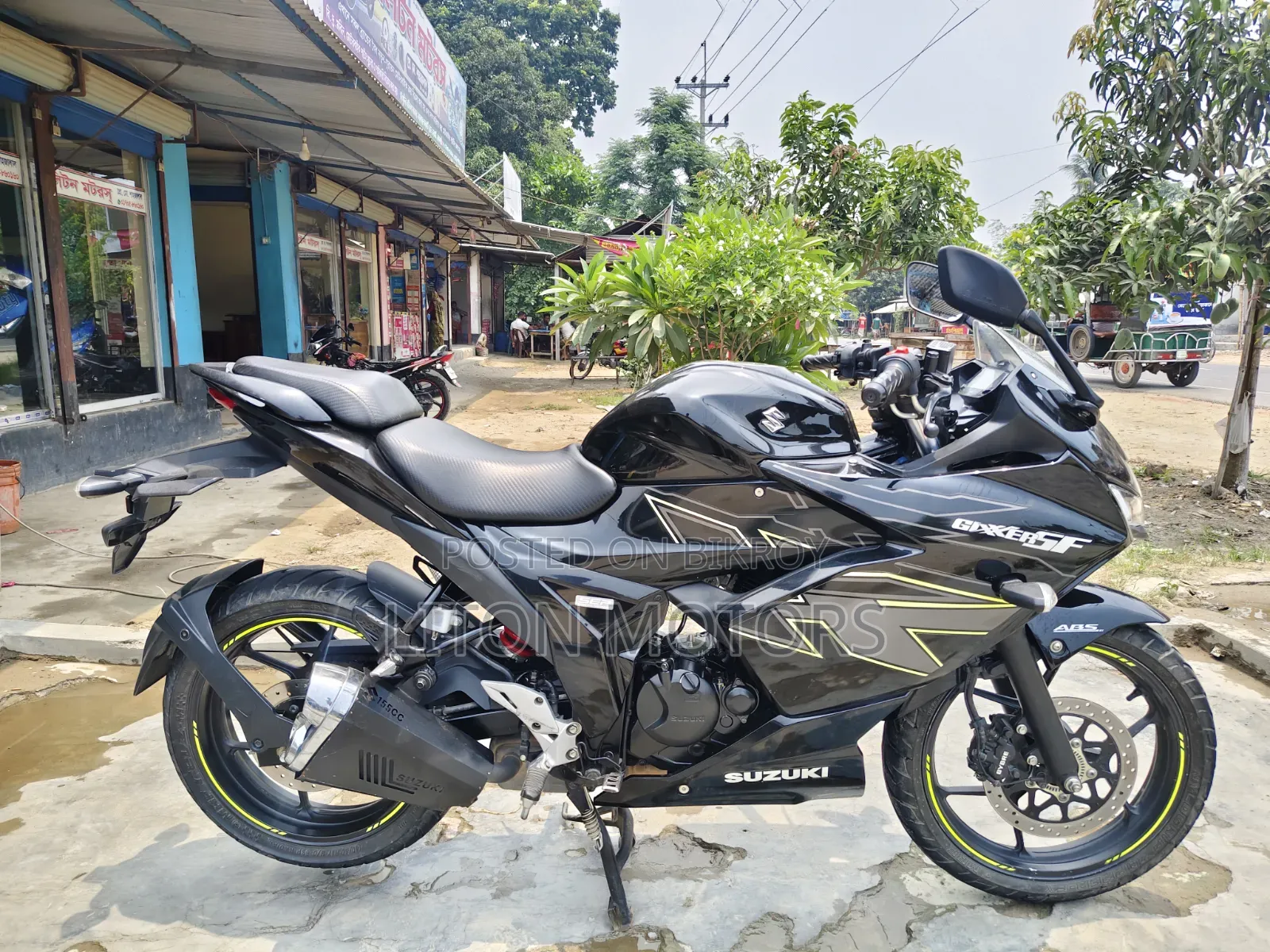 সুজুকি জিক্সার এসএফ ২০২৪ কালো