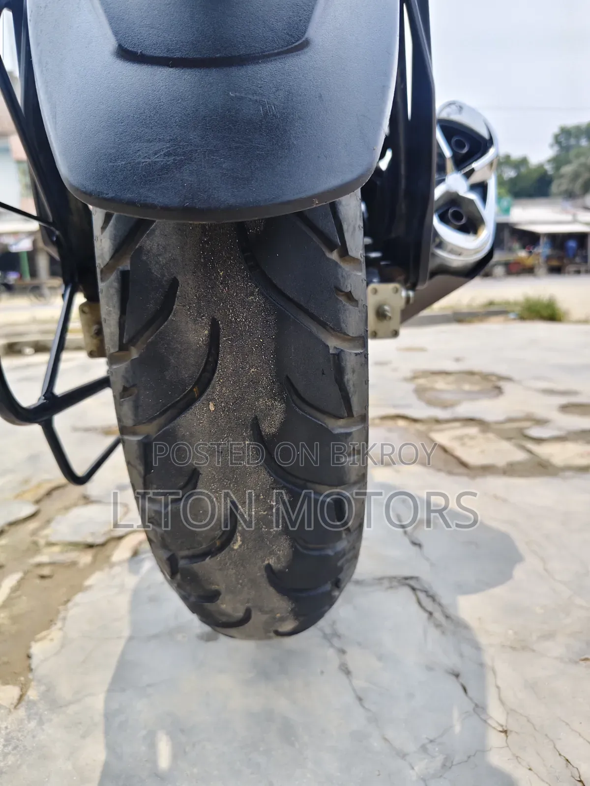 সুজুকি জিক্সার এসএফ ২০২৪ কালো