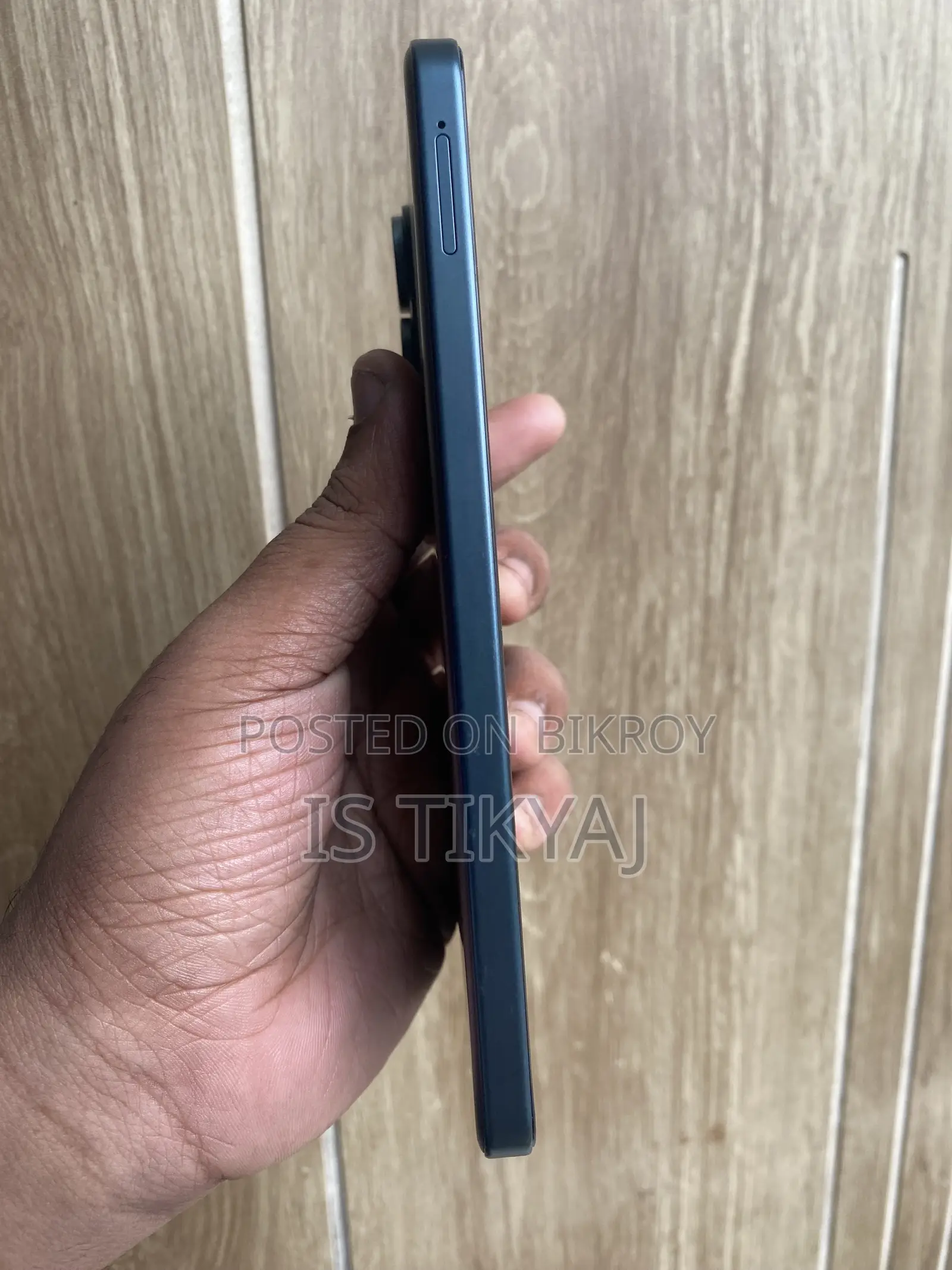 Vivo Y21d 128 GB Blue