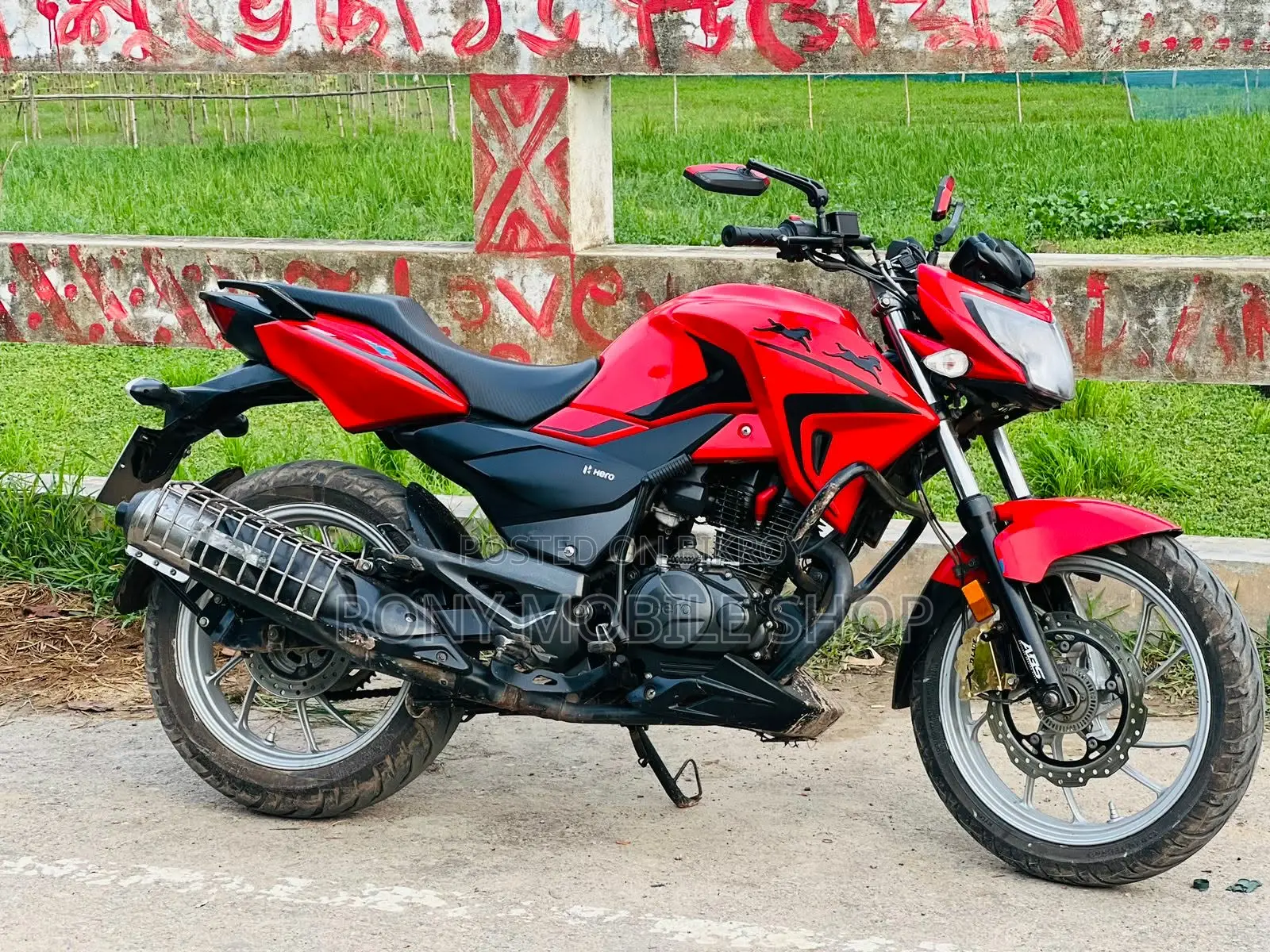 Hero Hunk 2022 Red