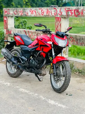 Hero Hunk 2022 Red