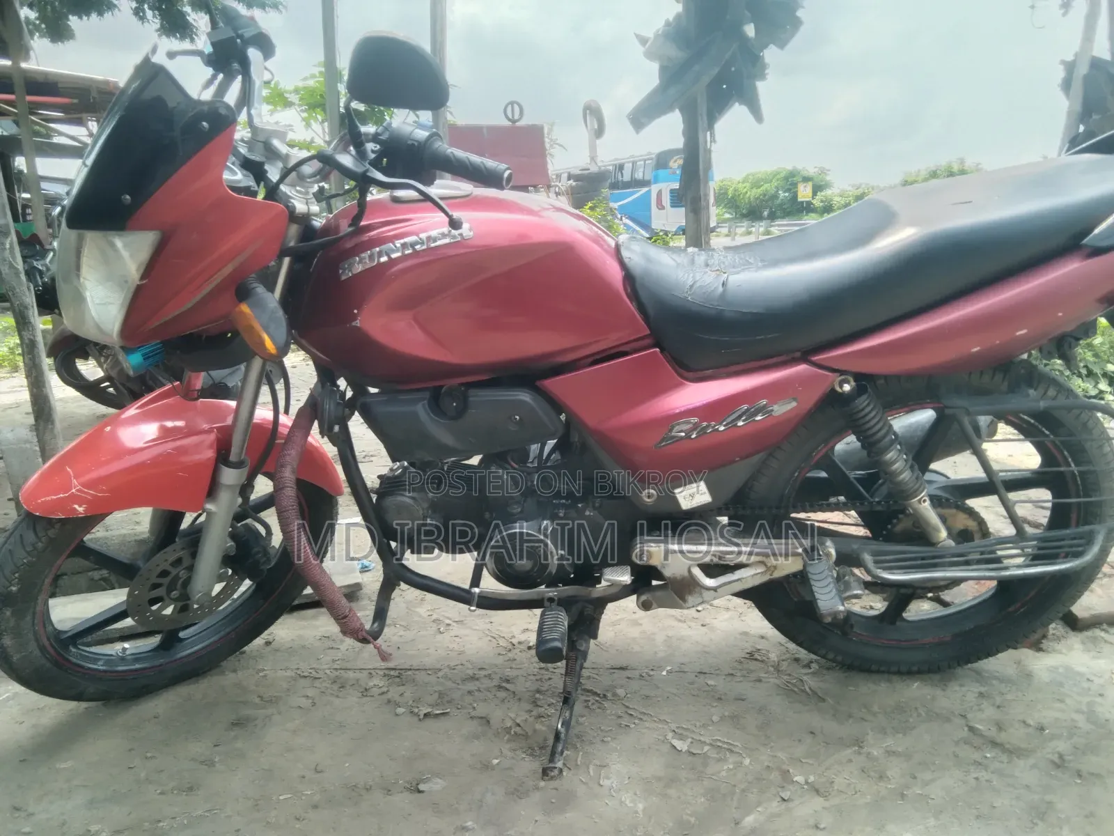 Runner Bullet 100 2013 Red