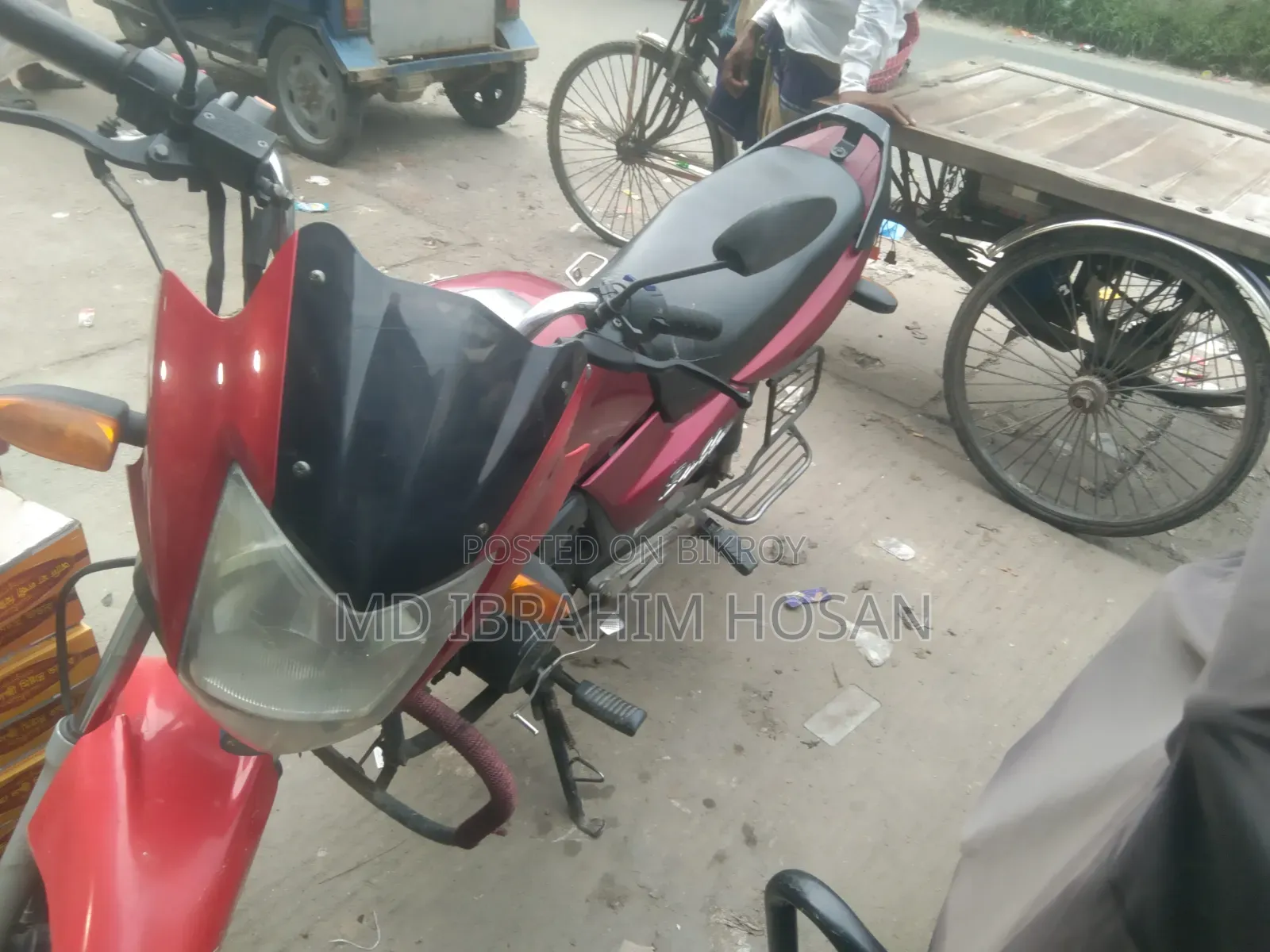 Runner Bullet 100 2013 Red