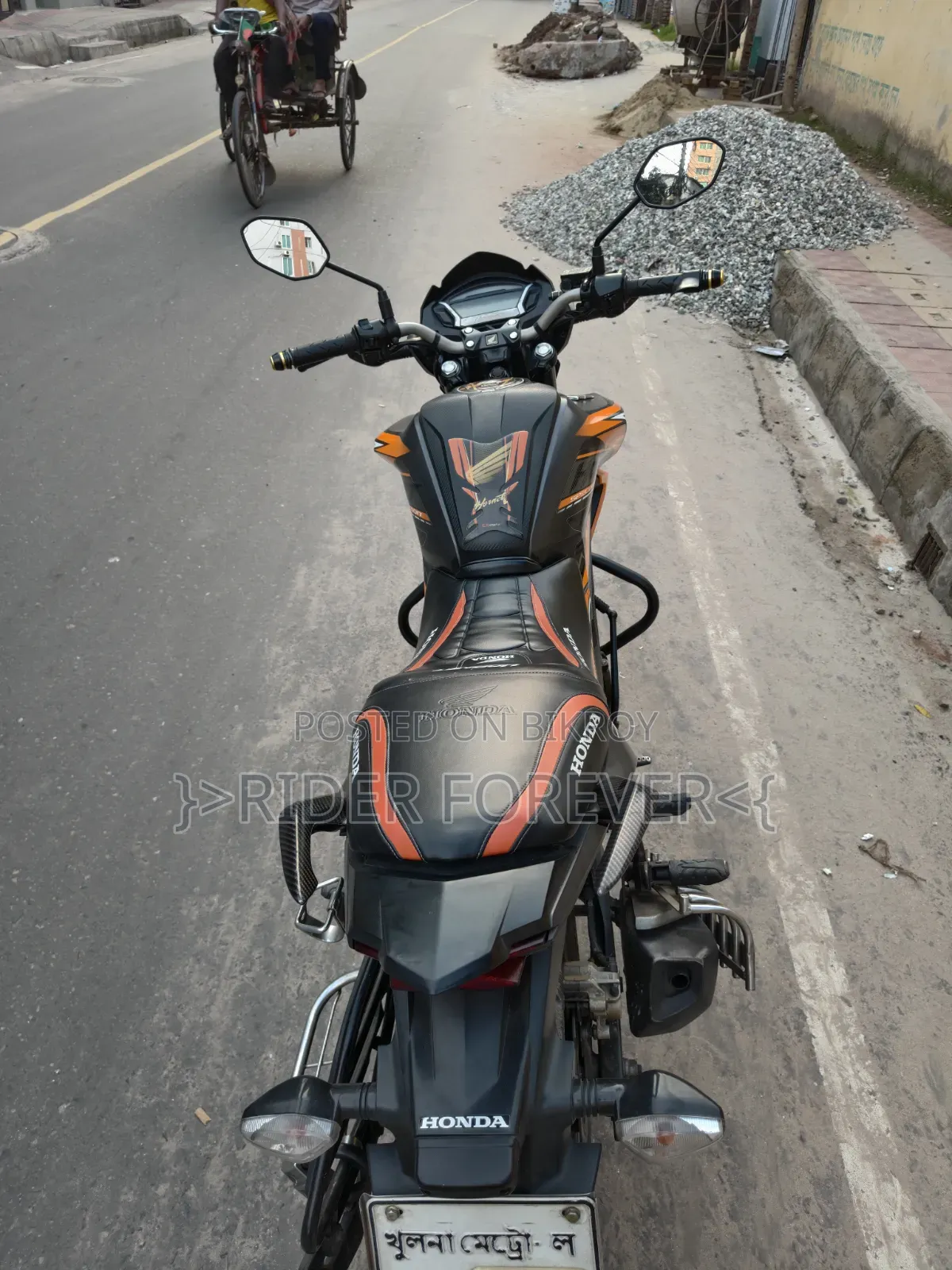 Honda Hornet 2021 Orange
