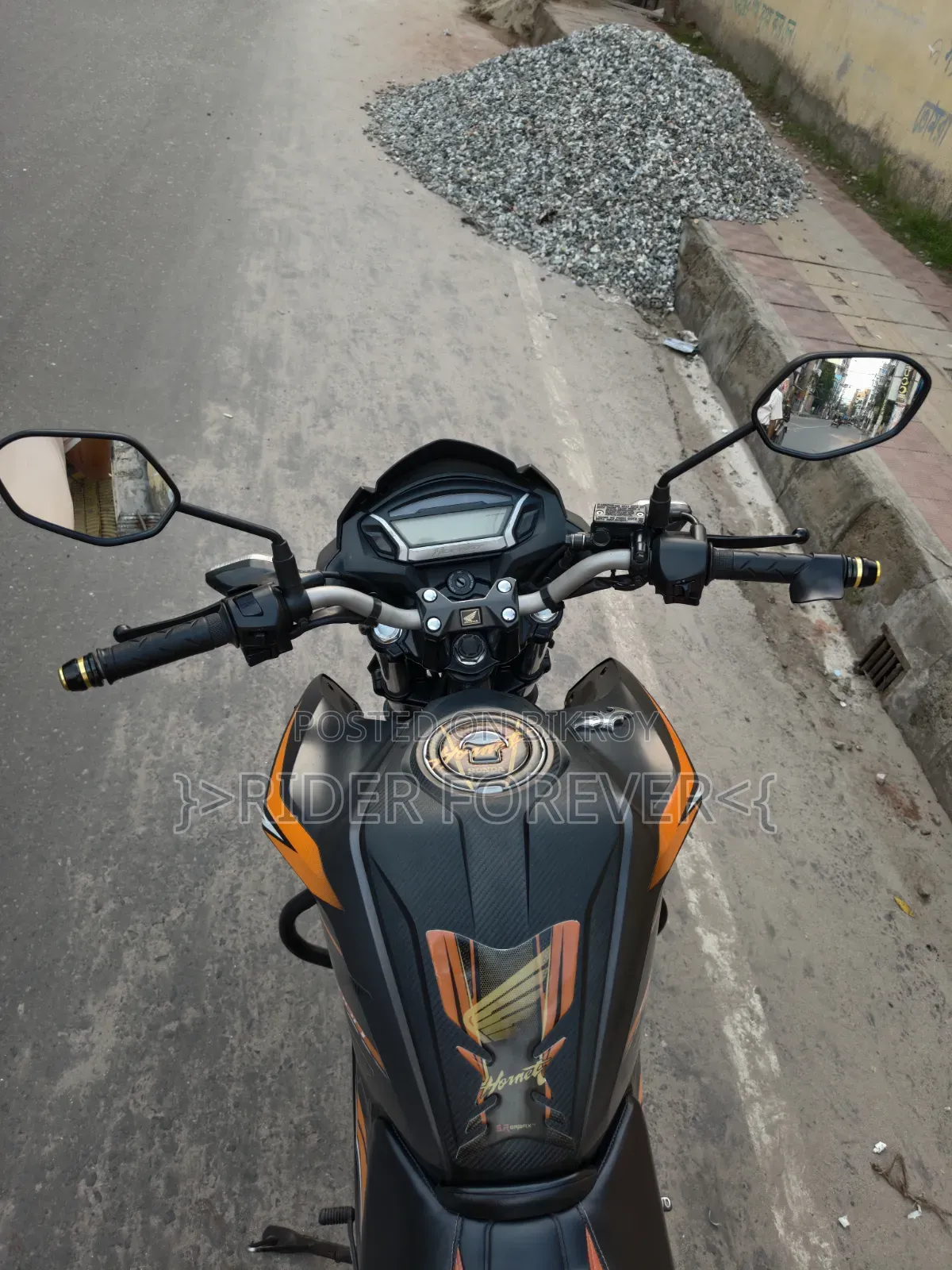 Honda Hornet 2021 Orange