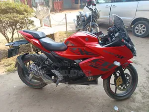 Suzuki Gixxer SF FI 2023 Red