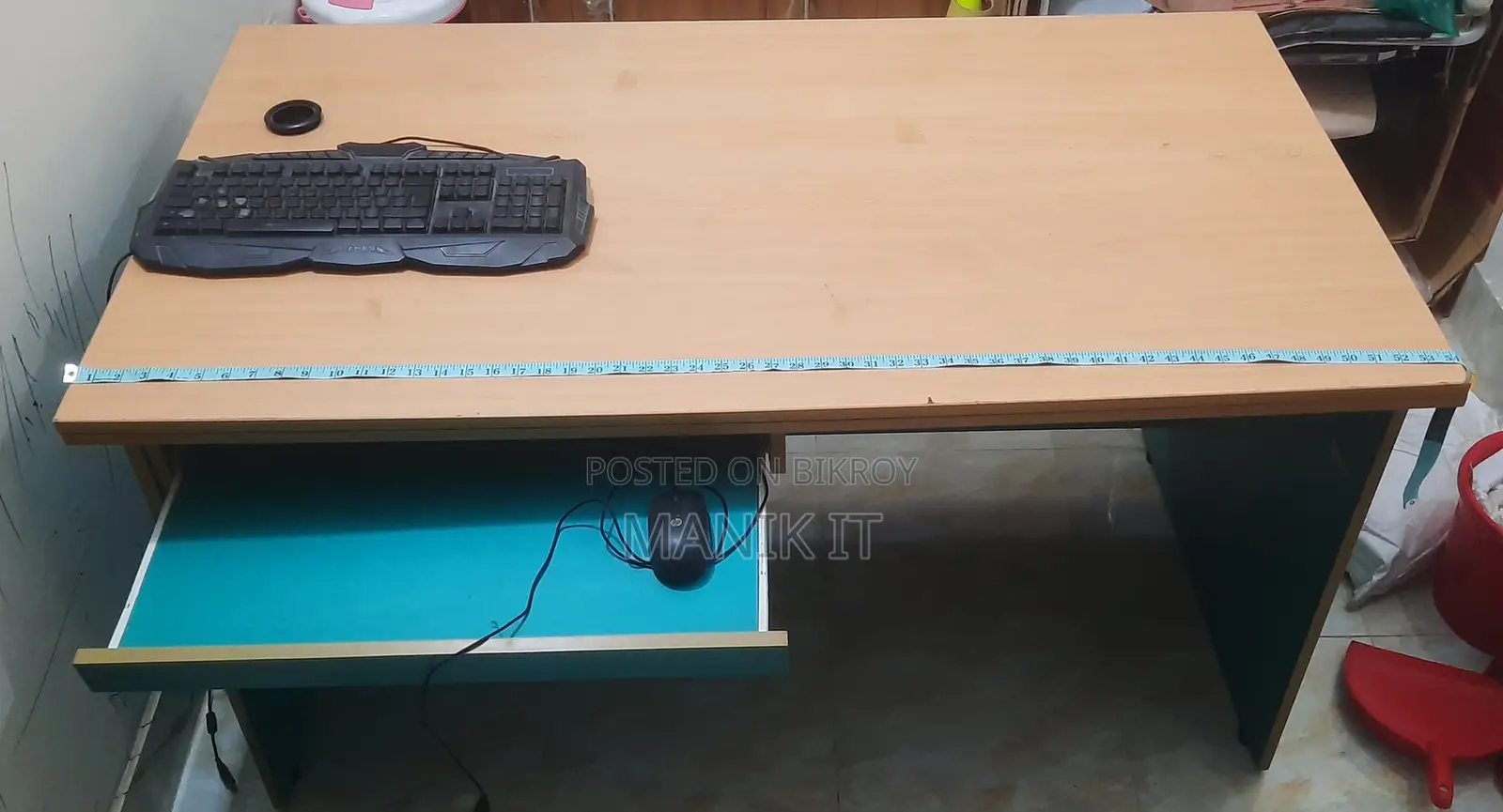 This official desk