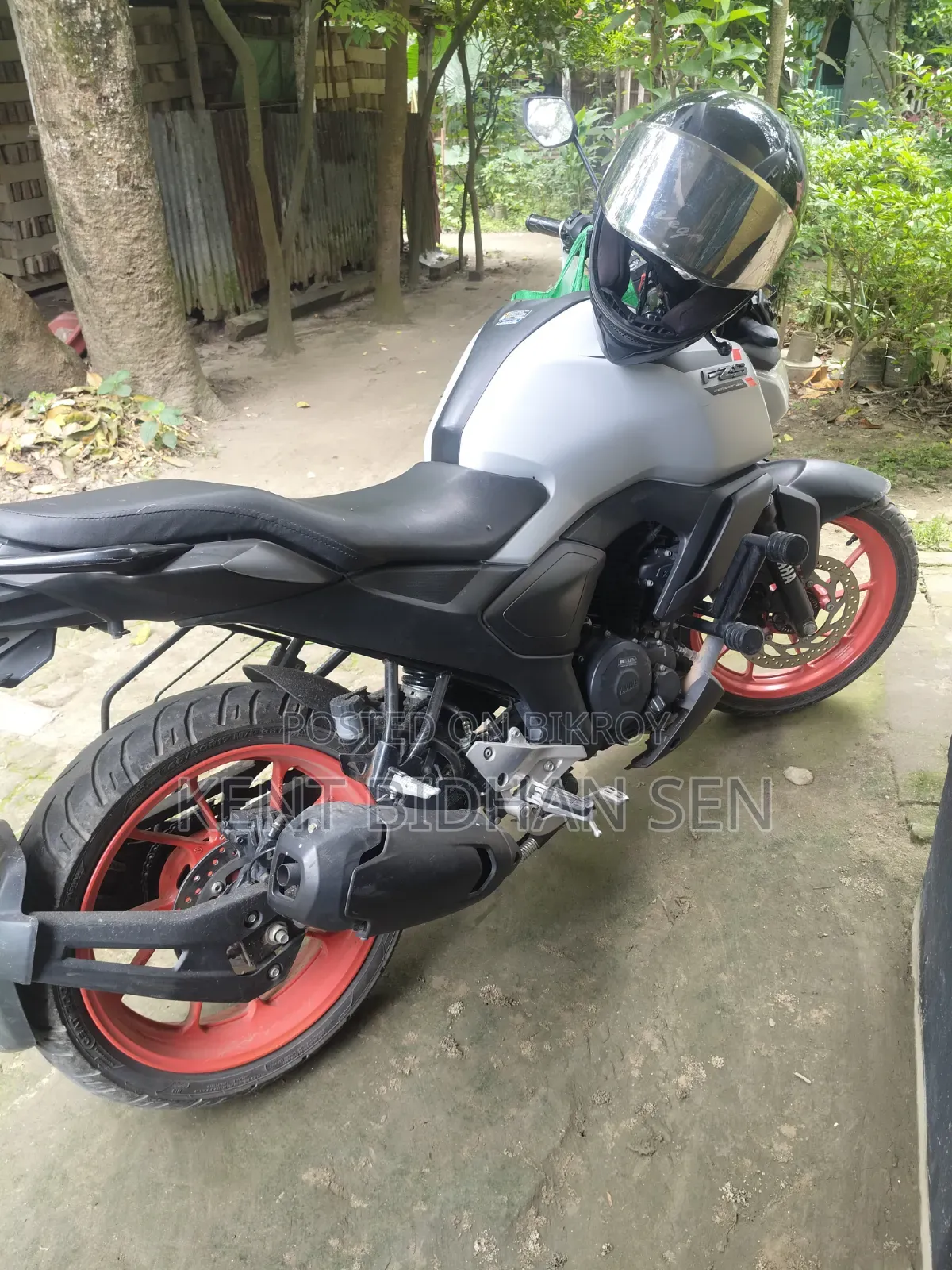 Yamaha FZ 2025 White