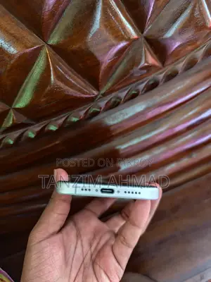 Apple iPhone 16 128 GB White