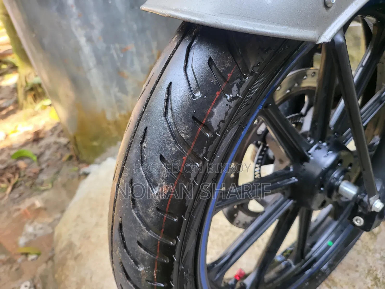Royal Enfield Classic 350 2025 Gray