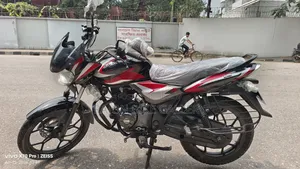 Bajaj Discover 125 2021 Black
