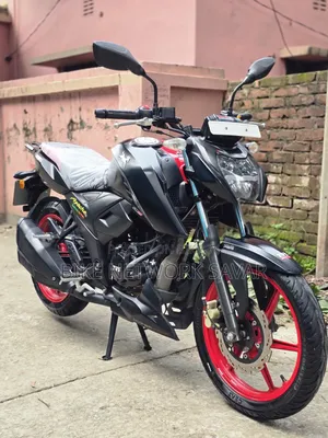 TVS Apache 160 4V 2025 Black