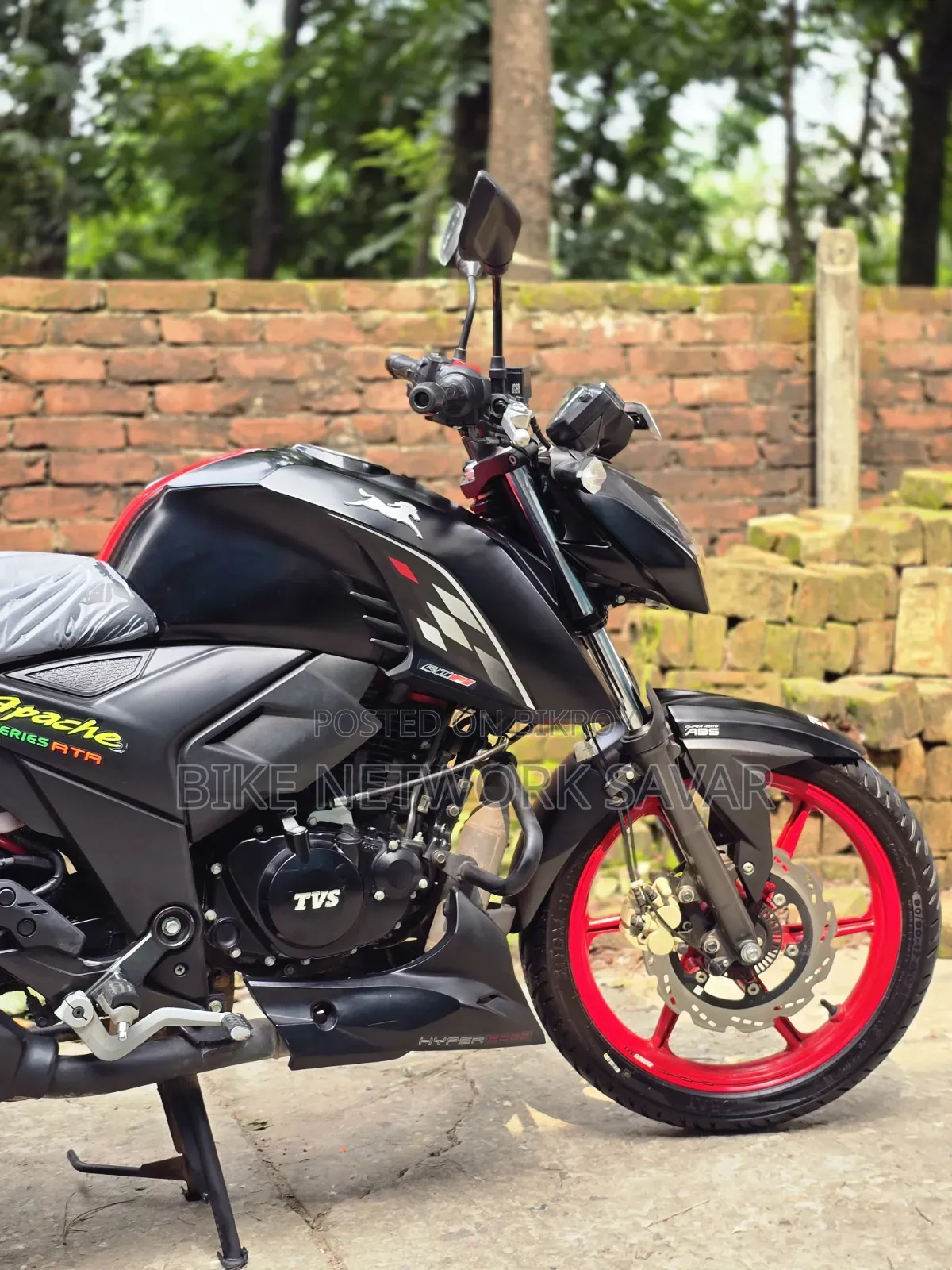 TVS Apache 160 4V 2025 Black