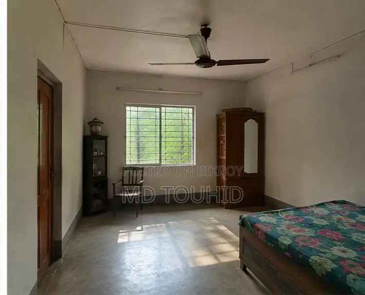 Furnished 2-Bedroom House in Kalaroa for sale