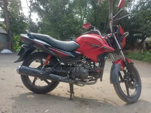 Hero Glamour 2019 Red