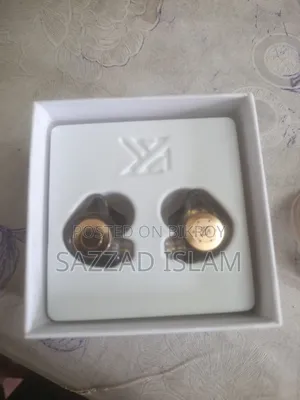 ইডেক্স প্রো ইয়ারফোন