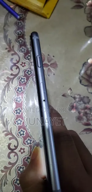 Apple iPhone 6 32 GB Gray