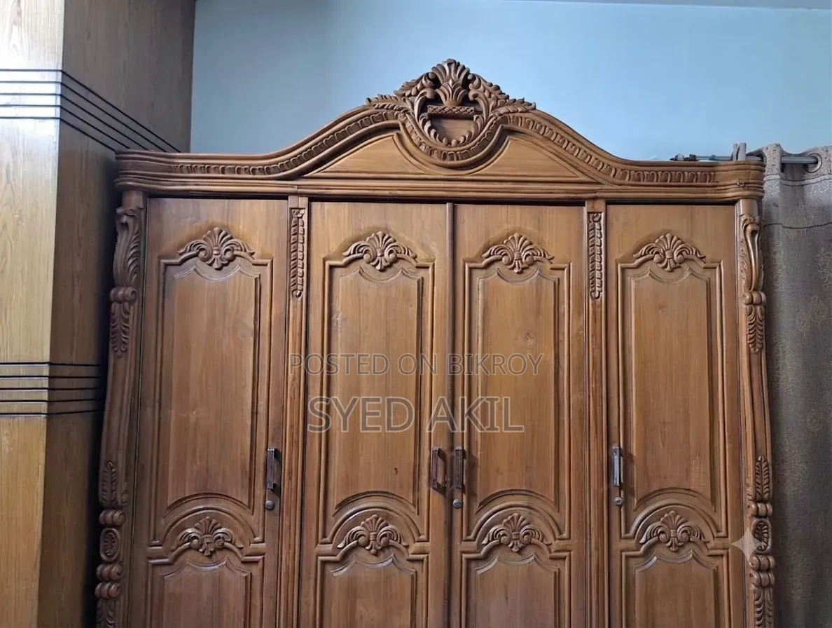 Teak Wood Almirah