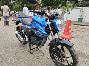 Suzuki Gixxer SF FI 2025 Blue